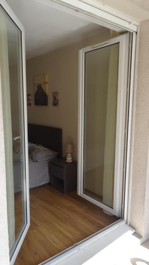 Appart T2 Standing Tout Confort Avec Balcon - Parking En Option Lyon Bagian luar foto