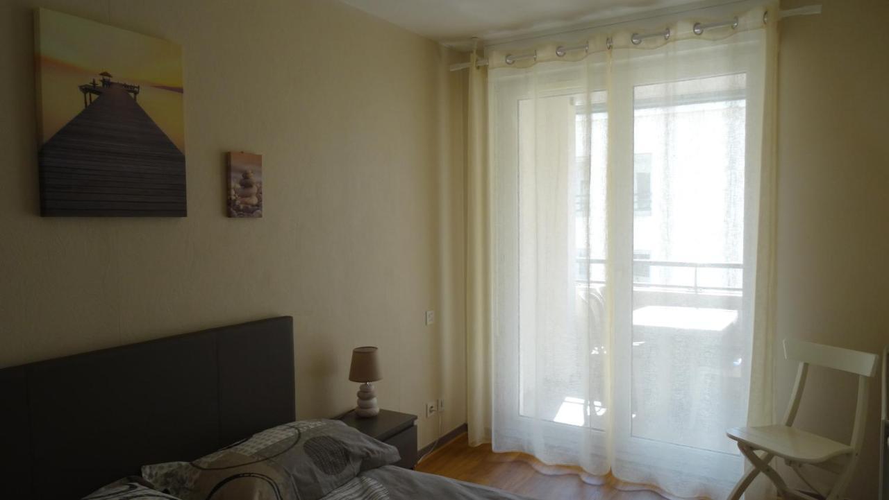 Appart T2 Standing Tout Confort Avec Balcon - Parking En Option Lyon Bagian luar foto