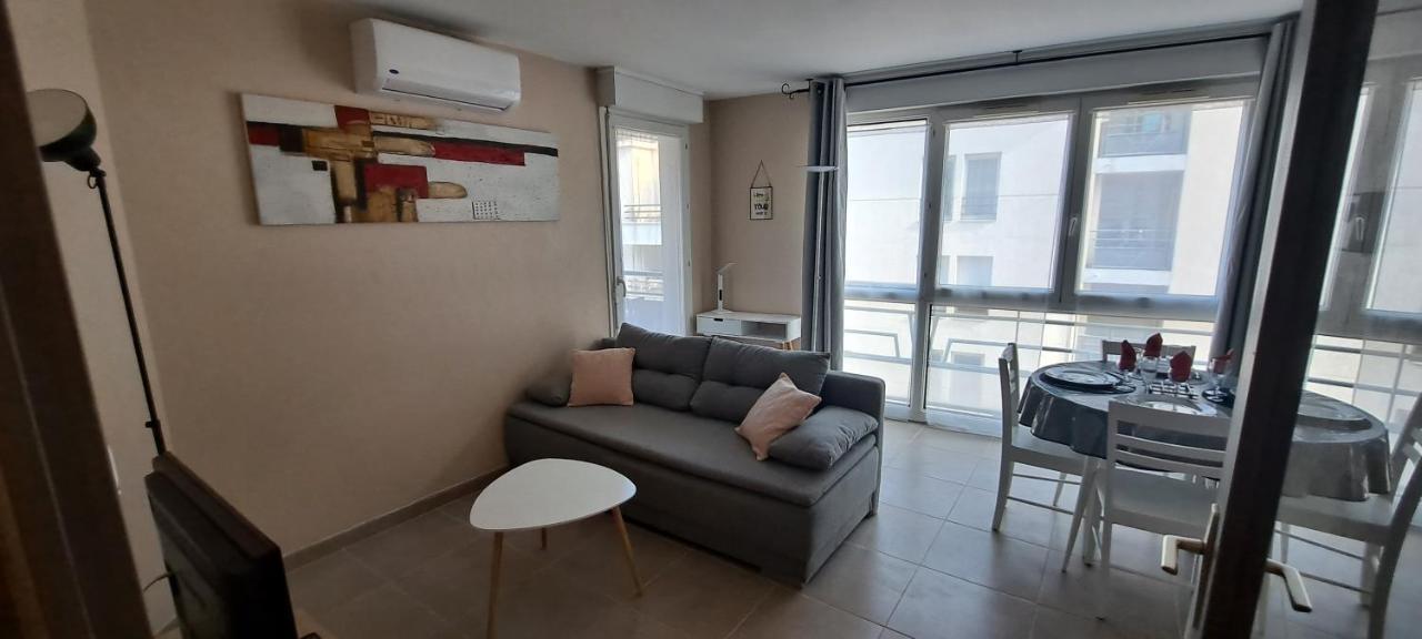 Appart T2 Standing Tout Confort Avec Balcon - Parking En Option Lyon Bagian luar foto