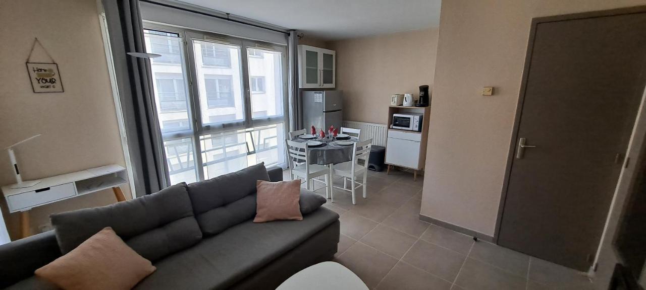Appart T2 Standing Tout Confort Avec Balcon - Parking En Option Lyon Bagian luar foto